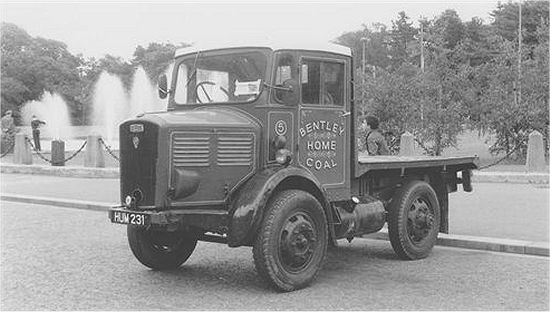 1939 Dennis 30-cwt lorry